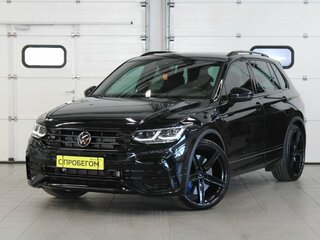 2021 Volkswagen Tiguan II Рестайлинг, чёрный, 5700000 рублей, вид 1