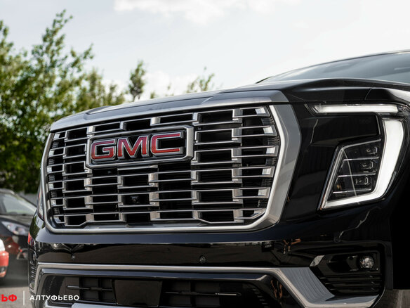 2025 GMC Yukon V Рестайлинг, чёрный, 15690000 рублей - вид 5