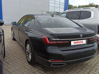 2020 BMW 7 серии Long 730Ld VI (G11/G12) Рестайлинг, чёрный, 5988000 рублей, вид 3