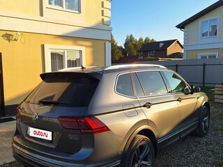 2018 Volkswagen Tiguan Allspace II, серый, 3000000 рублей, вид 4