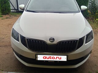 2018 Skoda Octavia III (A7) Рестайлинг, белый, 2120000 рублей, вид 1