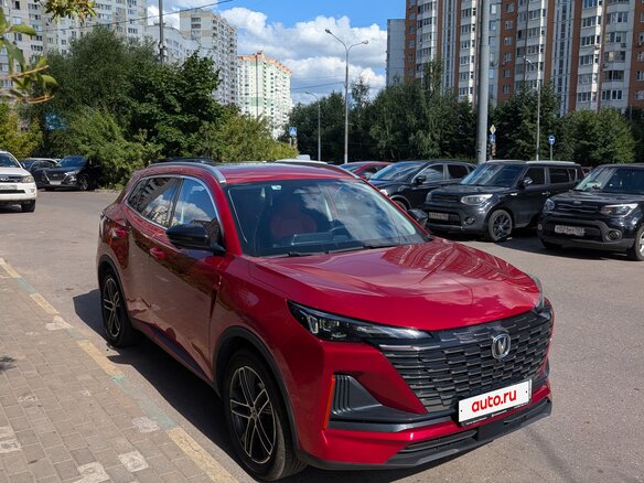 2023 Changan CS55 Plus II, красный, 1900000 рублей - вид 3