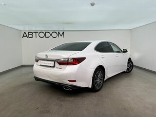 2016 Lexus ES 250 VI Рестайлинг, белый, 2500000 рублей, вид 2