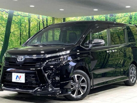 Toyota Voxy III (R80) Рестайлинг