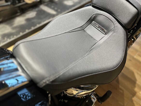2024 Harley-Davidson Breakout, чёрный, 3400000 рублей - вид 15