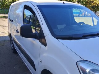 2011 Peugeot Partner II, белый, 799000 рублей, вид 4