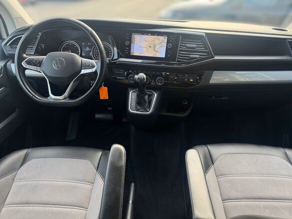 2022 Volkswagen Multivan T6 Рестайлинг, белый, 5200000 рублей - вид 5