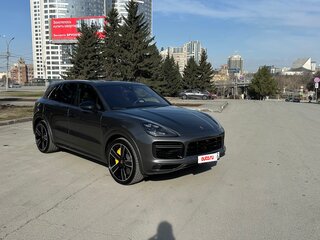 2019 Porsche Cayenne Turbo S E-Hybrid III, серый, 15500000 рублей, вид 3