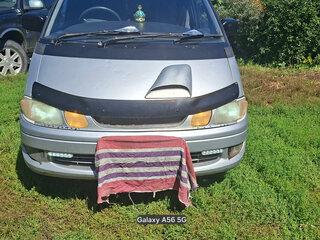 1998 Toyota Estima Emina I, серебристый, 300000 рублей, вид 3
