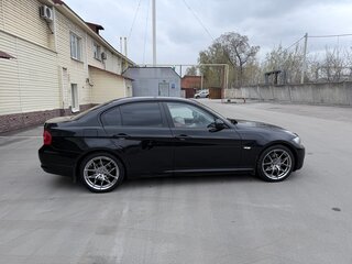2011 BMW 3 серии 325i V (E90/E91/E92/E93) Рестайлинг, чёрный, 1430000 рублей, вид 3