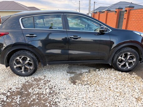 2019 Kia Sportage IV Рестайлинг, чёрный, 1600000 рублей, вид 2