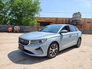 2023 Geely Emgrand II, серебристый, 1350000 рублей, вид 2