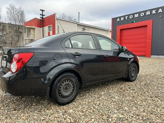 2014 Chevrolet Aveo II, чёрный, 650000 рублей, вид 5