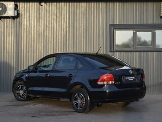 2014 Volkswagen Polo V, чёрный, 429888 рублей, вид 4