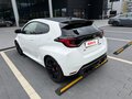 2020 Toyota Yaris IV, белый, 4100000 рублей - вид 5