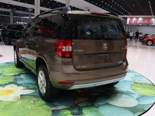 2017 Skoda Yeti I Рестайлинг, коричневый, 1158000 рублей, вид 5