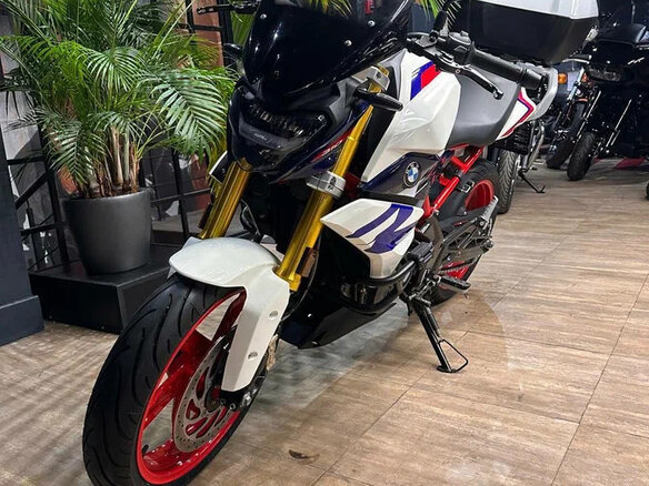 2022 BMW G 310 R, синий, 545000 рублей - вид 1