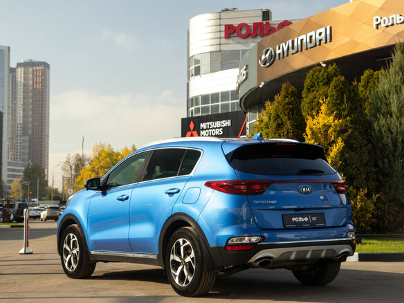 2021 Kia Sportage IV Рестайлинг, синий, 2753000 рублей - вид 3