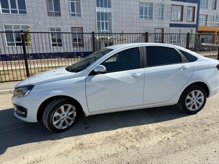 2024 Lada (ВАЗ) Vesta I Рестайлинг (NG), белый, 1450000 рублей, вид 5