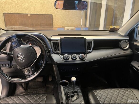 2013 Toyota RAV4 IV (XA40), белый - вид 6