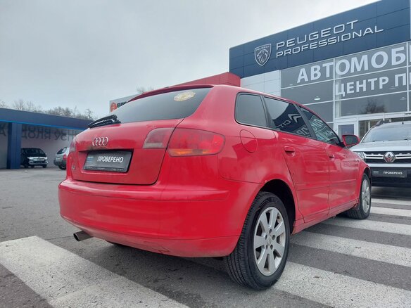 2008 Audi A3 II (8P) Рестайлинг 1, красный, 700000 рублей - вид 6