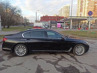 2017 BMW 7 серии Long 725Ld VI (G11/G12), чёрный, 2650000 рублей, вид 2