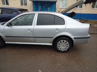 2008 Skoda Octavia I (A4) Рестайлинг, серебристый, 465000 рублей, вид 3
