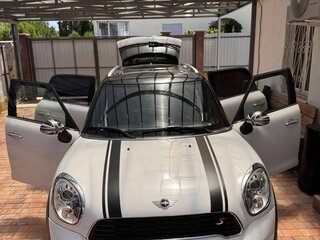 2011 Mini Countryman Cooper S I, белый, 1450000 рублей, вид 1