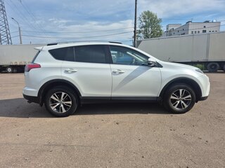 2019 Toyota RAV4 IV (XA40) Рестайлинг, белый, 2068000 рублей, вид 3