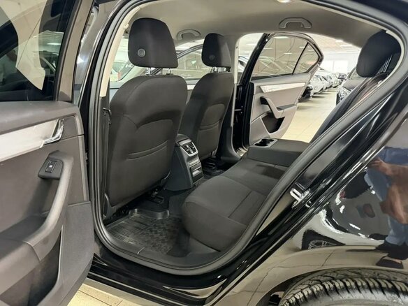2017 Skoda Octavia III (A7), чёрный - вид 11