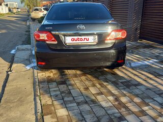 2011 Toyota Corolla X (E140, E150) Рестайлинг, чёрный, 908000 рублей, вид 3