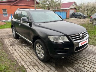 2007 Volkswagen Touareg I Рестайлинг, чёрный, 690000 рублей, вид 3