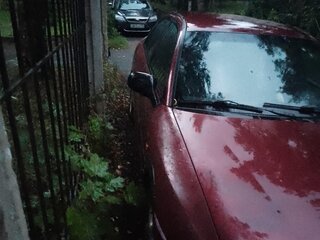 1998 Mitsubishi Carisma I, пурпурный, 160000 рублей, вид 2