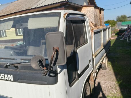 1995 Nissan Atlas, белый, 800000 рублей, вид 4