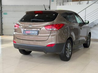 2014 Hyundai ix35 I Рестайлинг, коричневый, 1369900 рублей, вид 5