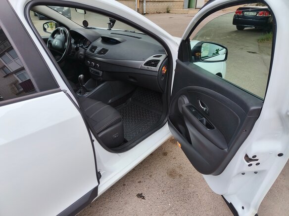 2013 Renault Fluence I Рестайлинг, белый, 815000 рублей - вид 16