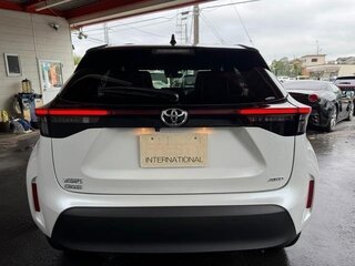 2023 Toyota Yaris Cross I, белый, 1348017 рублей, вид 4