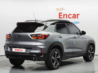 2025 Chevrolet TrailBlazer III Рестайлинг, серый, 2100000 рублей, вид 3