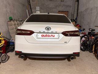 2018 Toyota Camry VIII (XV70), белый, 3200000 рублей, вид 3
