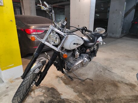 2006 Harley-Davidson Dyna Super Glide, белый, 850000 рублей, вид 2