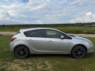 2011 Opel Astra J, серый, 470000 рублей, вид 4