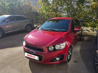 2015 Chevrolet Aveo II, красный, 590000 рублей, вид 2