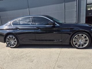 2022 BMW 5 серии 530i xDrive VII (G30/G31/G38) Рестайлинг, чёрный, 5850000 рублей, вид 4