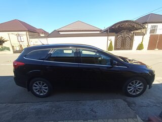 2016 Ford Focus III Рестайлинг, чёрный, 500000 рублей, вид 2
