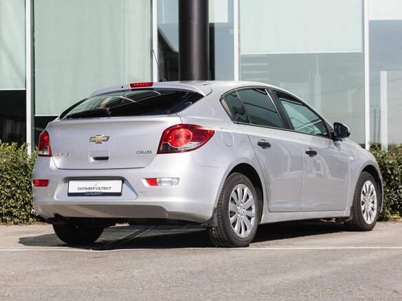 2012 Chevrolet Cruze I, серебристый - вид 1