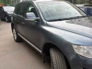 2008 Volkswagen Touareg I Рестайлинг, серый, 1390000 рублей, вид 3