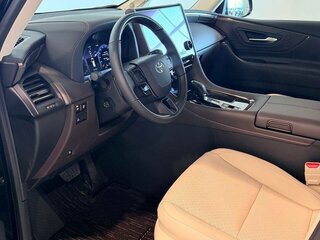 2023 Toyota Alphard IV, чёрный, 5100000 рублей, вид 3