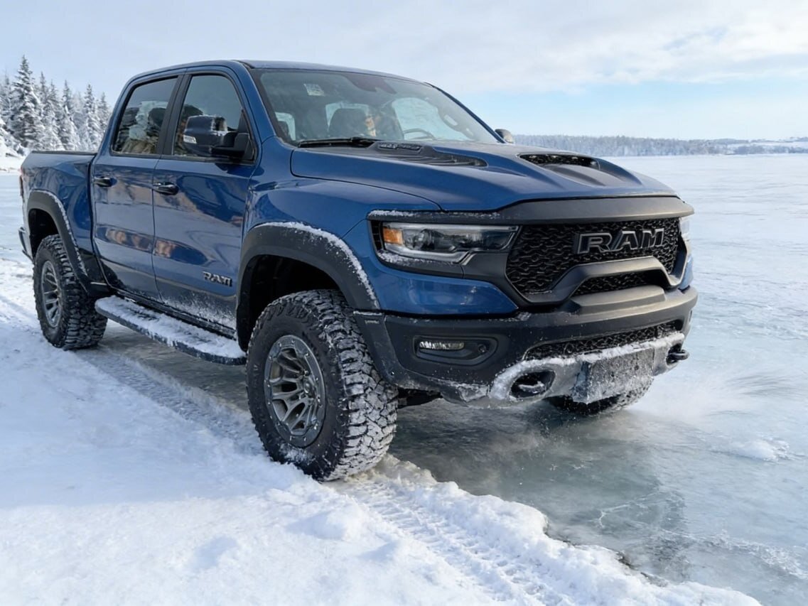 Открыть фотографии: Ram 1500 V