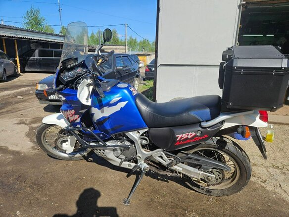 1998 Honda XRV 750 Africa Twin, синий, 500000 рублей
