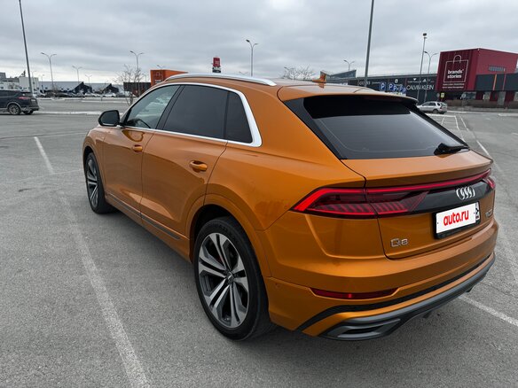 2018 Audi Q8 55 TFSI I (4M), оранжевый, 5950000 рублей - вид 11